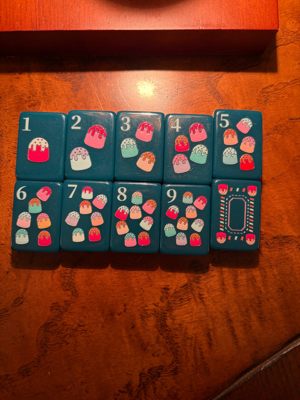 Sweet Holiday Mahjong Tile Set
