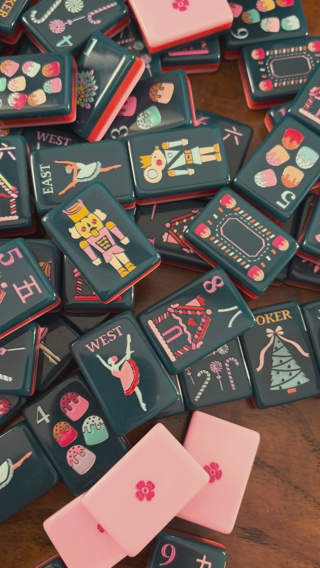 Sweet Holiday Mahjong Tile Set