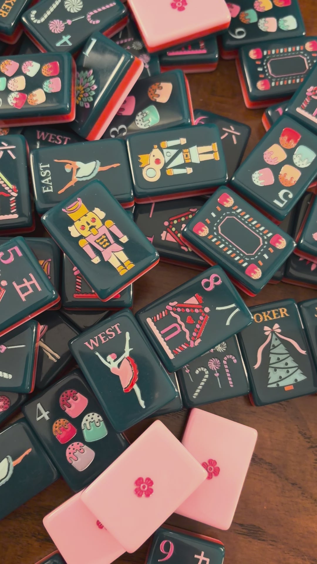 Sweet Holiday Mahjong Tile Set